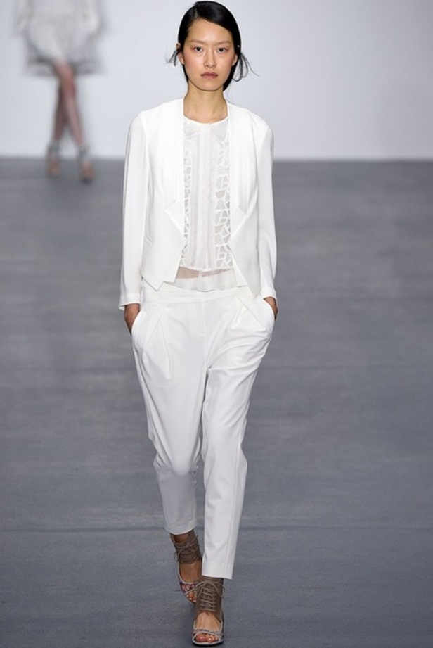 مجموعة Bora Aksu لربيع و صيف 2016