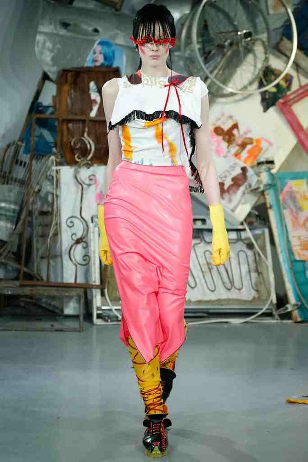 أرفضى كل القيود مع ربيع MEADHAM KIRCHHOFF