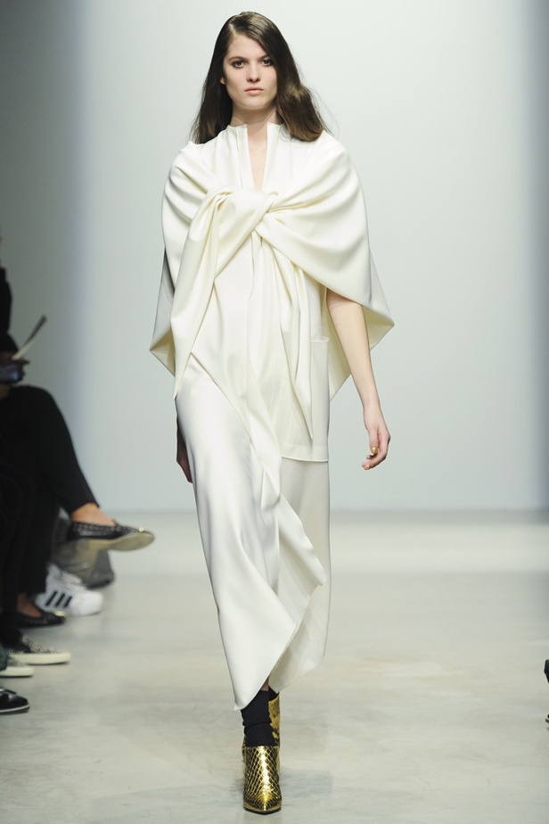 Maison Rabih Kayrouz... نظرة فرنسية على الدلال العربي