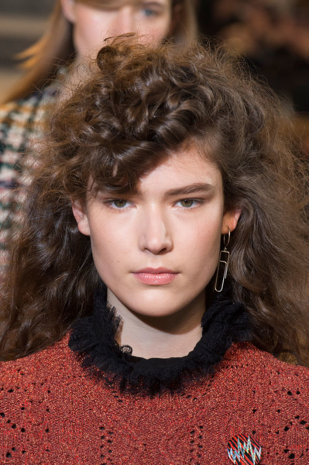 عرض اليكسي مابيل لخريف وشتاء 2016-2017