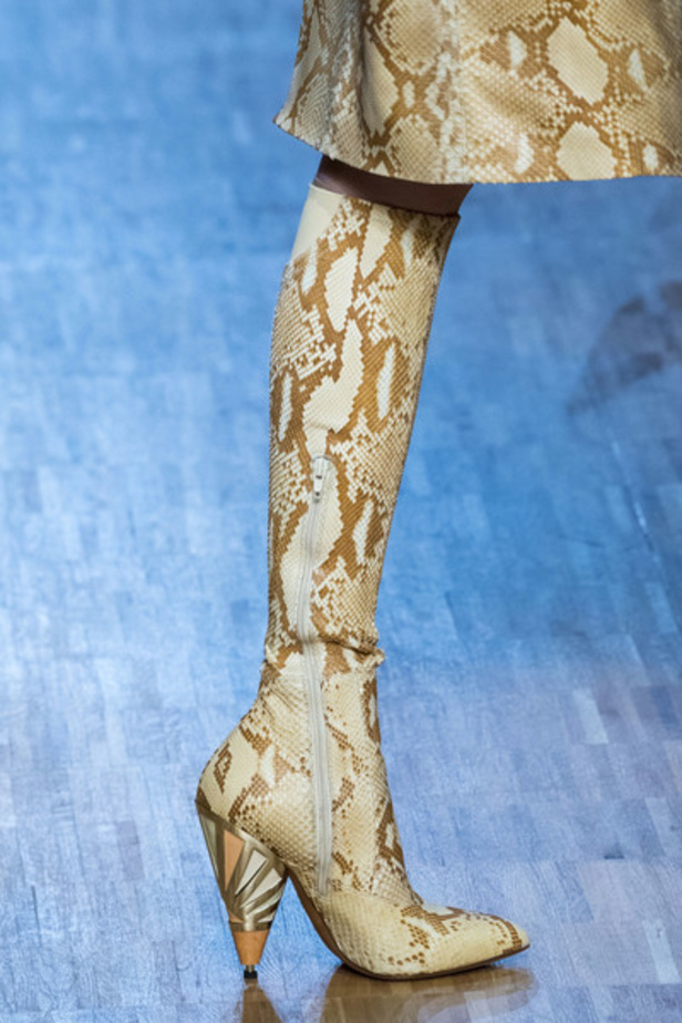 مجموعة جيفنشي لخريف وشتاء 2016-2017