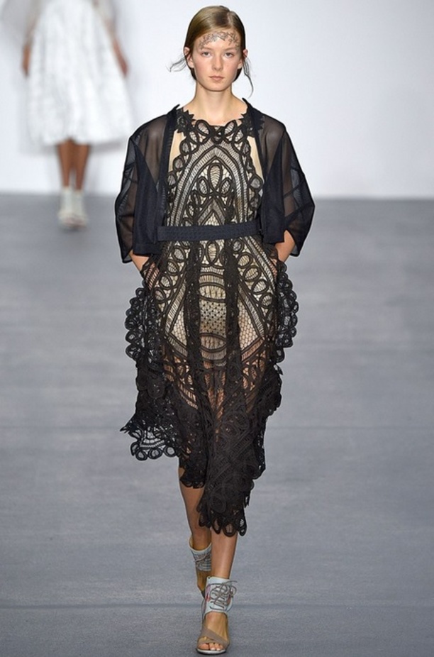 مجموعة Bora Aksu لربيع و صيف 2016