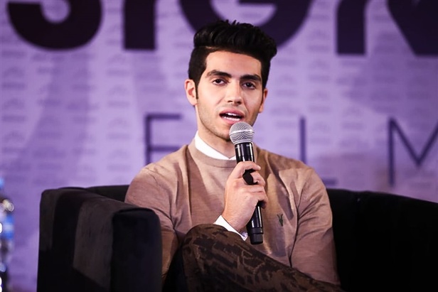 Viktor and Rolf : الزي المدرسي الكلاسيكي...