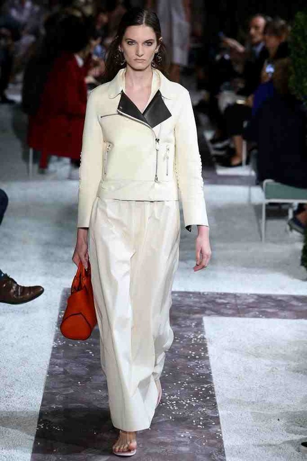 TOD'S  حينما تصبح الأناقة وشما على جسدك