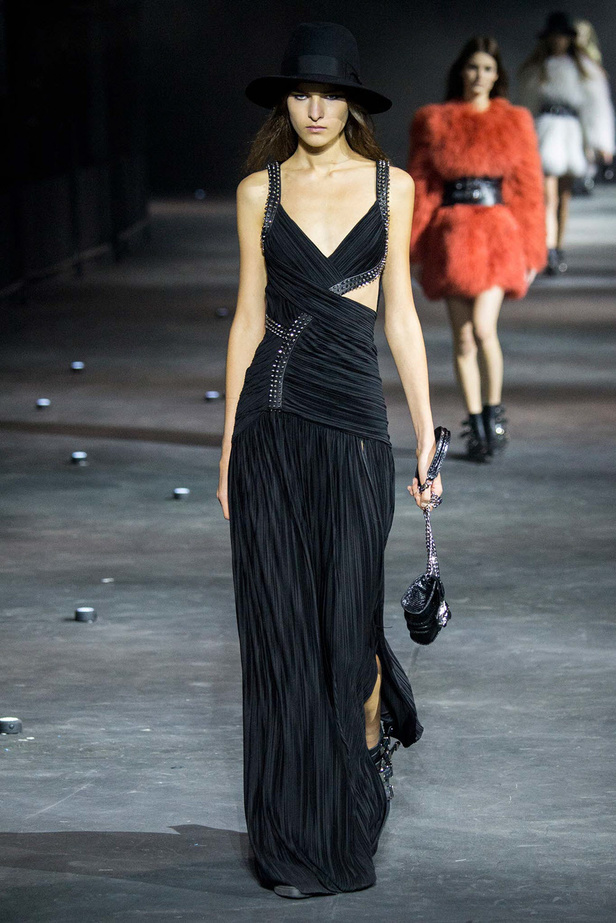 Philipp Plein يهدي مجموعته للإمرأة القوية!