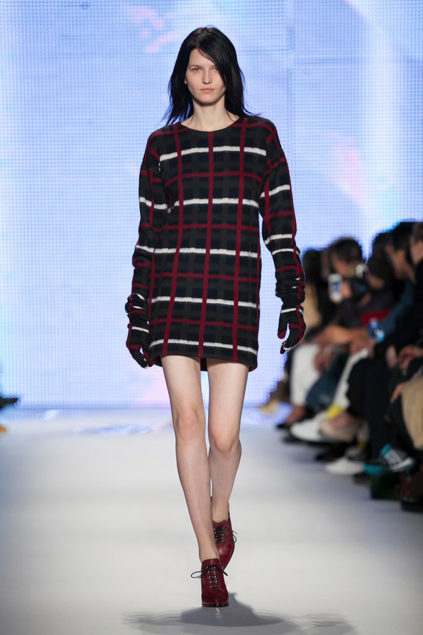 LACOSTE: أناقة لا تعرف التعب