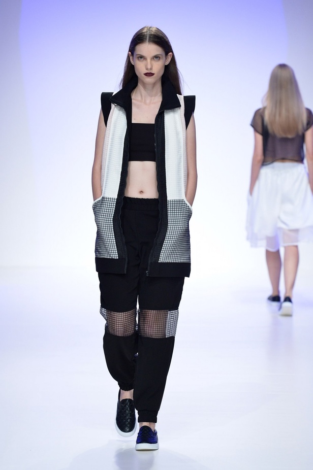 عرض ازياء Starch Foundation لربيع و صيف 2016