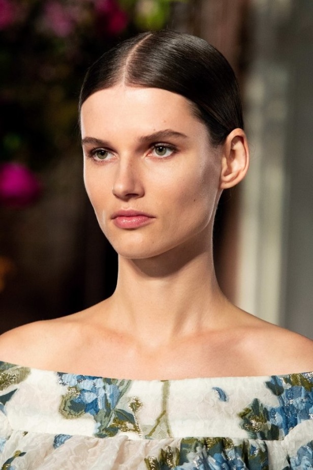 عرض أزياء فالنتينو لربيع 2019