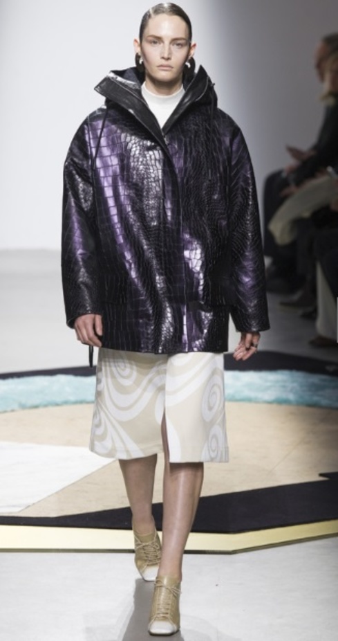 Acne Studios... وليمة تشبع النهم للتصاميم المتجددة  