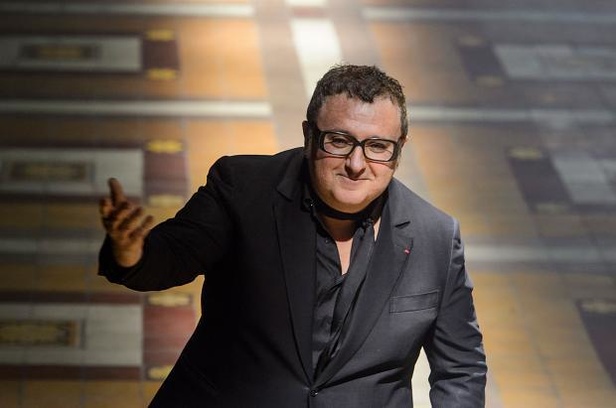 Lanvin .. أنوثة اللؤلؤ والدانتيل