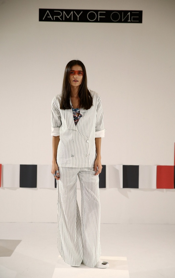 عرض ازياء Army 1 لربيع و صيف 2016