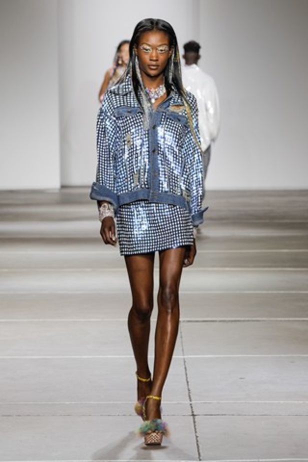 وقت الإحتفال والمرح في عرض Ashish لربيع وصيف 2015