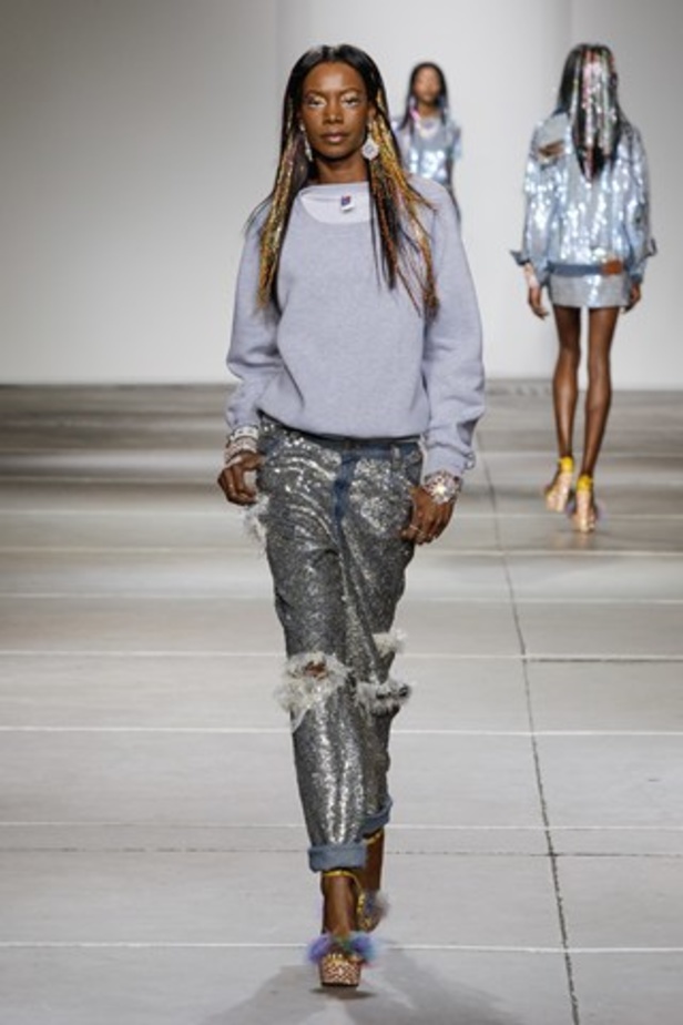 وقت الإحتفال والمرح في عرض Ashish لربيع وصيف 2015