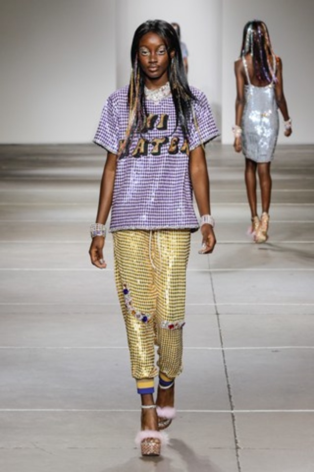 وقت الإحتفال والمرح في عرض Ashish لربيع وصيف 2015