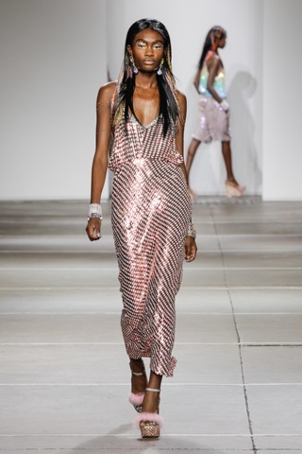 وقت الإحتفال والمرح في عرض Ashish لربيع وصيف 2015