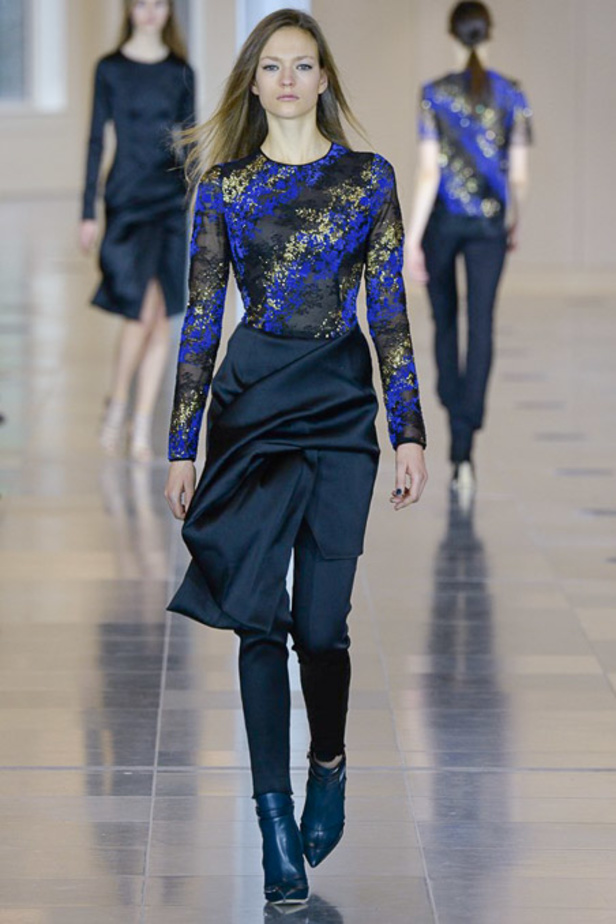 مجموعة Antonio Berardi لمحبات القصات الهندسية