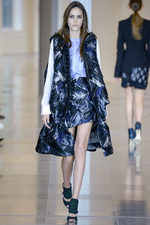 مجموعة Antonio Berardi لمحبات القصات الهندسية