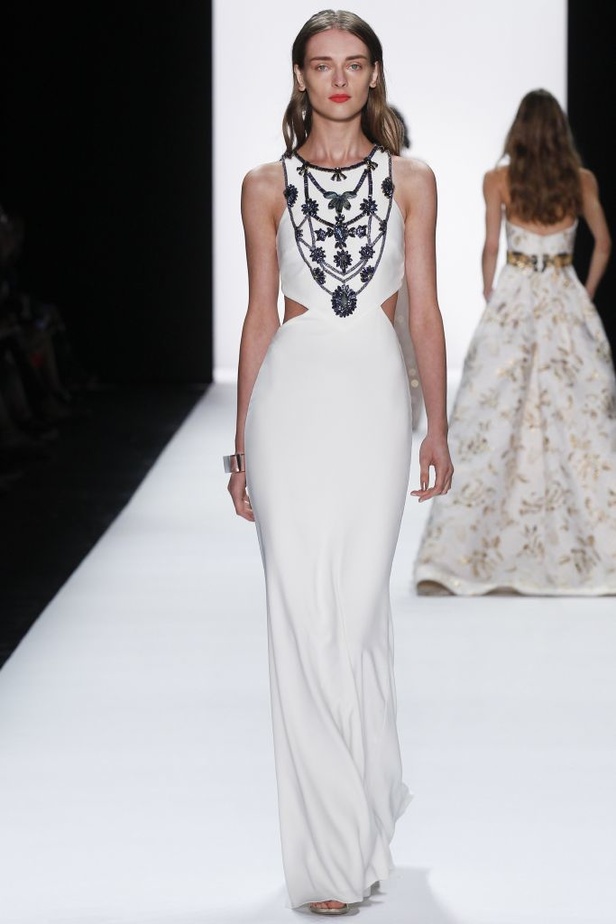 Badgley Mischka رونق السجادة الحمراء في الخمسينيات!