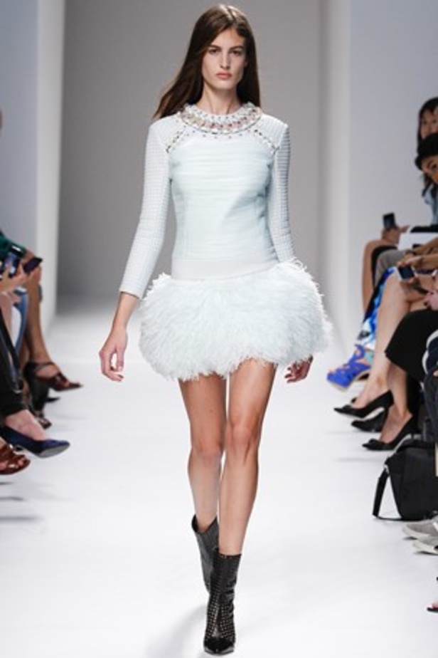 Balmain ..ربيع يبحث عن الدفء