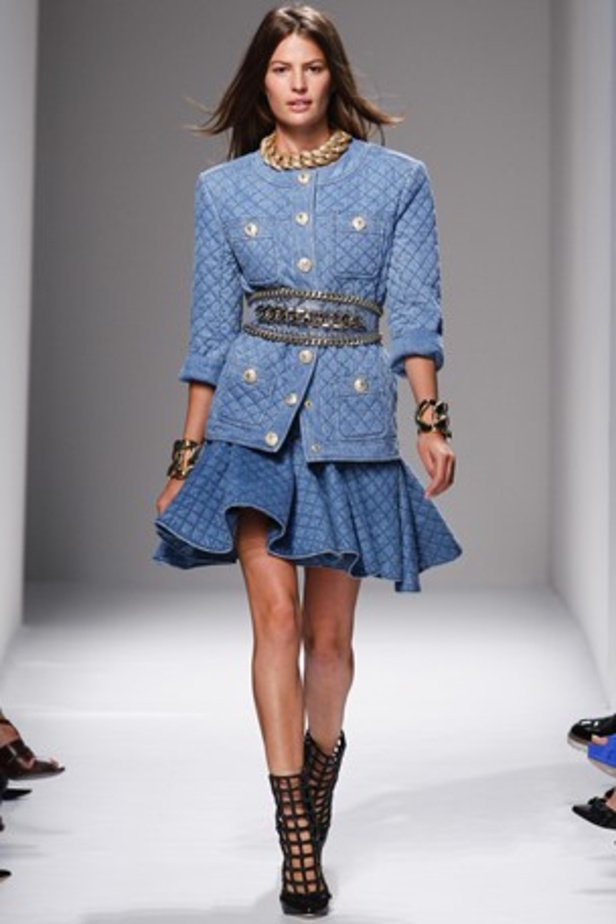 Balmain ..ربيع يبحث عن الدفء