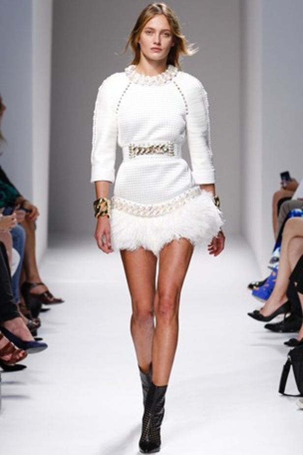 Balmain ..ربيع يبحث عن الدفء