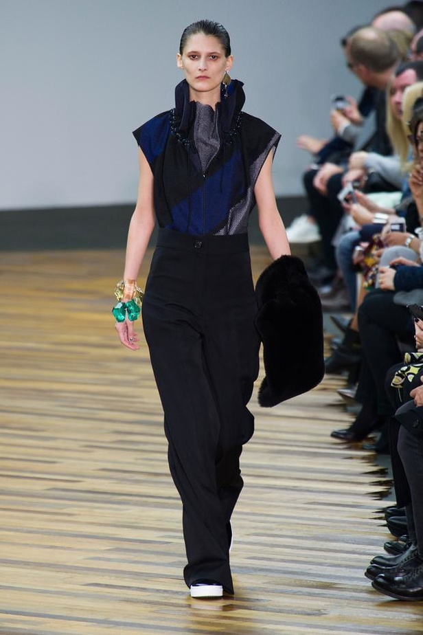 Celine... أزياء عملية لإطلالاتك اليومية