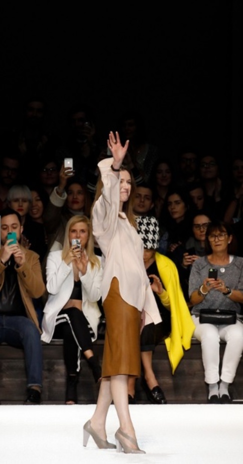 Chloe قصائد بألحان فرنسية 