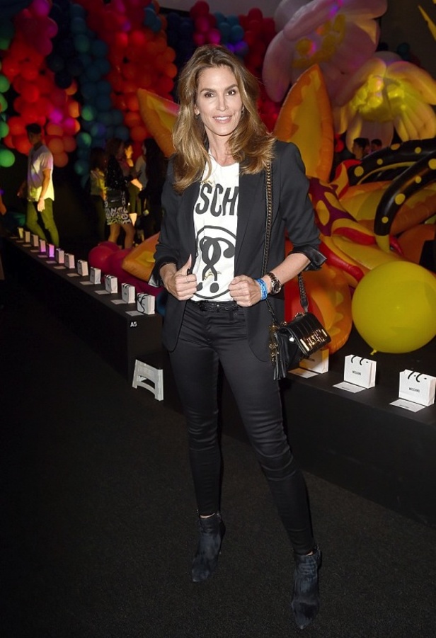 مجموعة "موسكينو" ريزورت 2017!