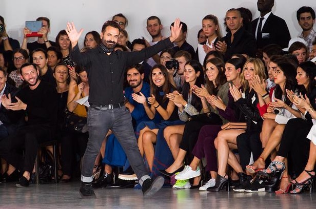 Costume National .. الحرية المتطورة