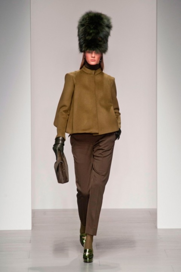 Daks: أزياء عسكرية بلمسات أنثوية