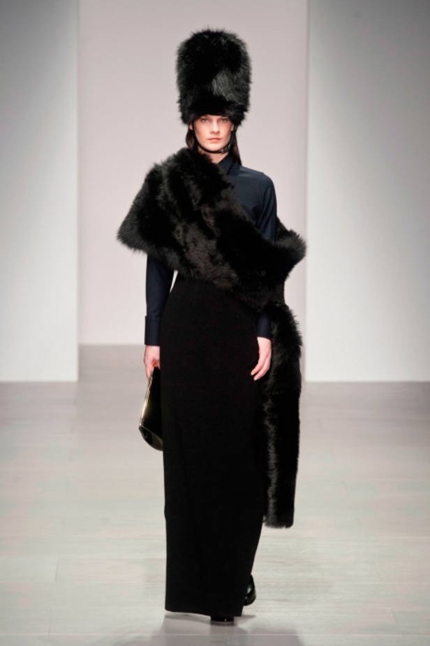 Daks: أزياء عسكرية بلمسات أنثوية