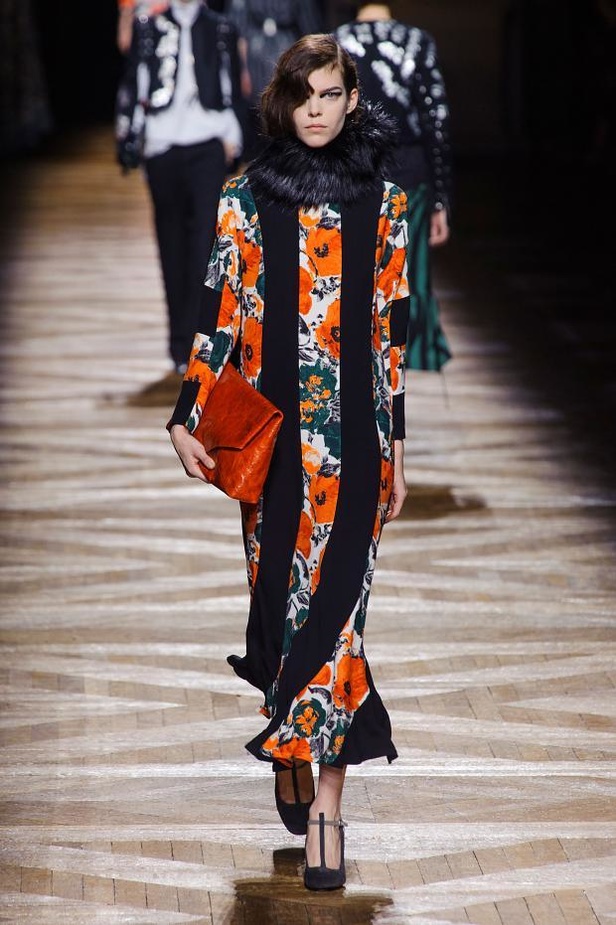Dries Van Noten... أناقة الخطوط الوهمية