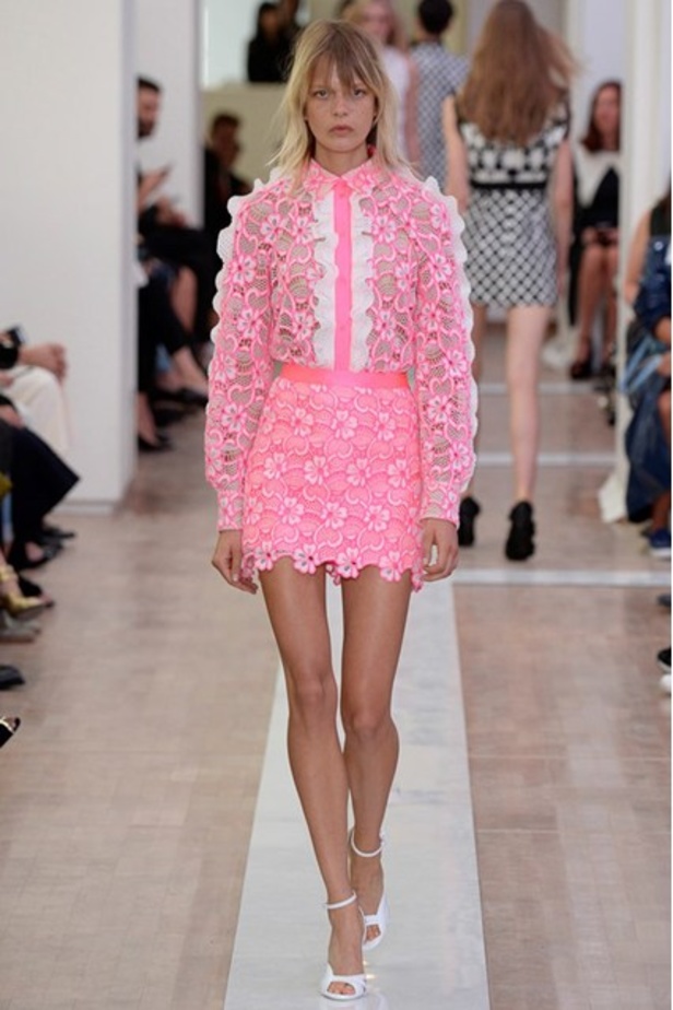 مجموعة Emanuel Ungaro لربيع و صيف 2016