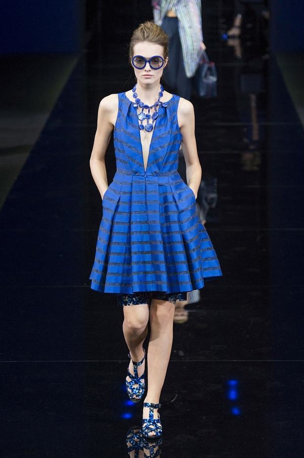 Emporio Armani .. كل غموض الأزرق وسحره