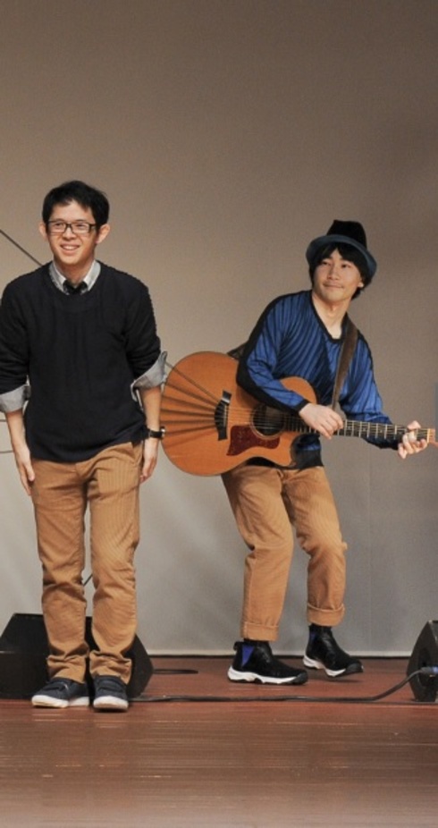 Issey Miyake يواجه خريف 2014 بابتسامة مشرقة 