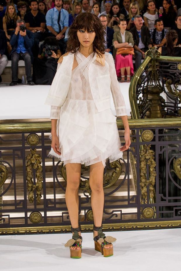 John Galliano .. أزهري كغابة صيفية مرحة