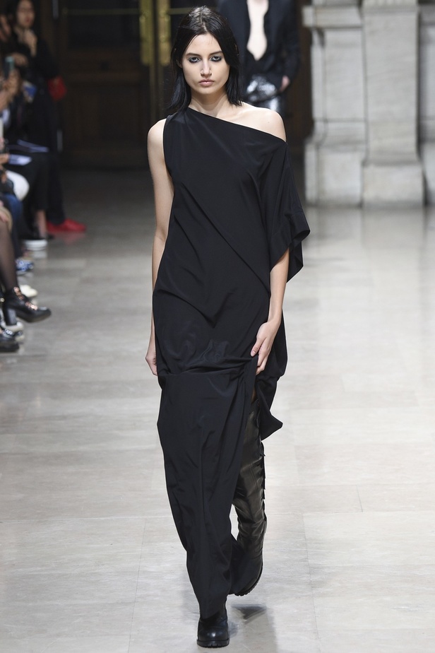 مجموعة A.F.Vandevorst لربيع و صيف 2016