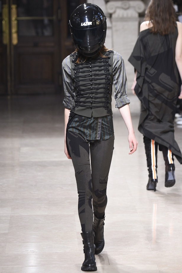 مجموعة A.F.Vandevorst لربيع و صيف 2016