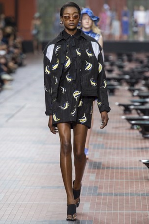 Kenzo 2014 .. كوني موجة هادرة 