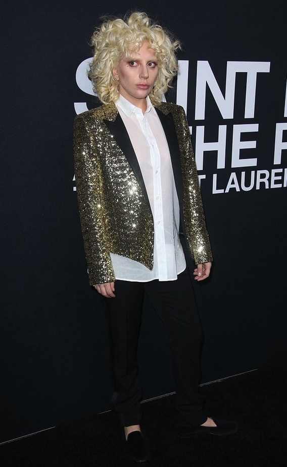 "سان لوران" ومجموعة مُبهرة لموسم خريف وشتاء 2016-2017!