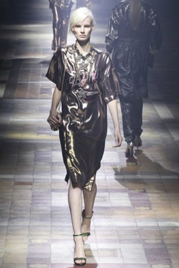 Lanvin .. مساء صيفي براق