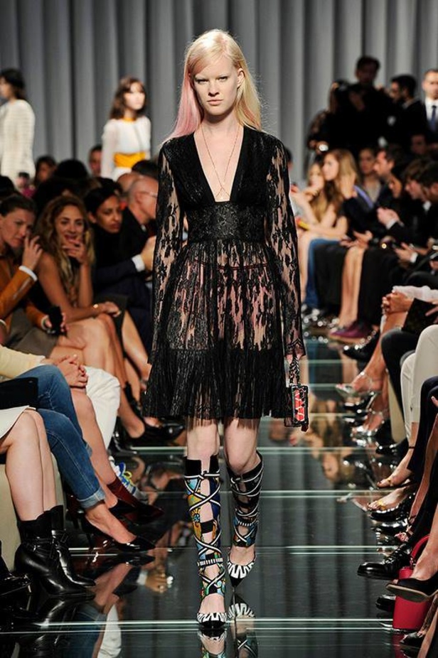 مجموعة Louis Vuitton Cruise... كيف تصنع البهجة؟