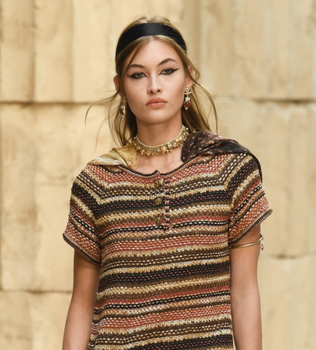 مجموعة شانيل كروز 2018 تعود بنا الى الحضارة اليونانية