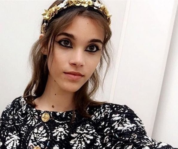 مجموعة شانيل كروز 2018 تعود بنا الى الحضارة اليونانية