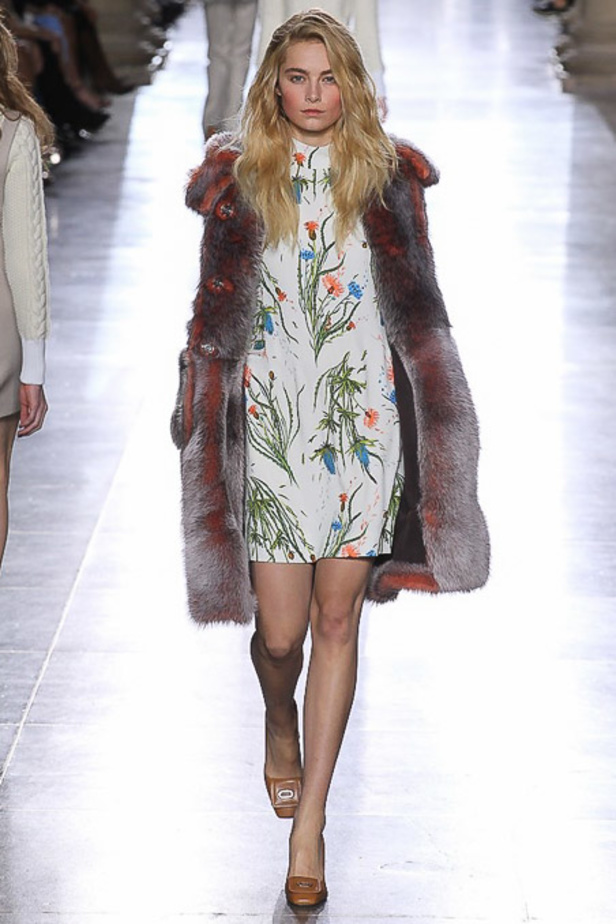 عرض Topshop Unique جرعة من الطاقة الإيجابية!