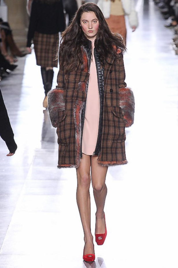 عرض Topshop Unique جرعة من الطاقة الإيجابية!