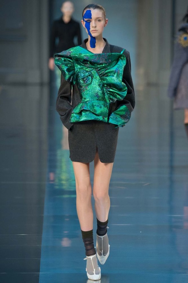 Maison Margiela: إبتكار وغرابة غاليانو 