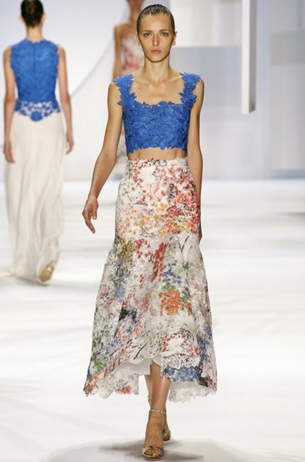 حدائق غناء من الفساتين في مجموعة Monique Lhullier