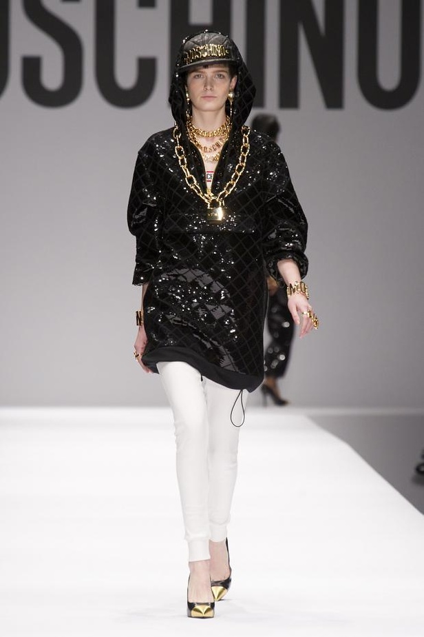 مجموعة Moschino خريف وشتاء 2014 – 15