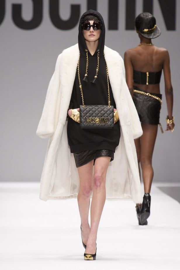 مجموعة Moschino خريف وشتاء 2014 – 15